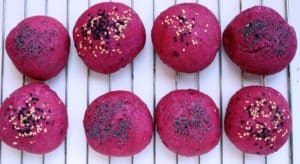 Receta para hacer pan de betarraga en 60 minutos.